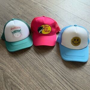 Trucker hat lot